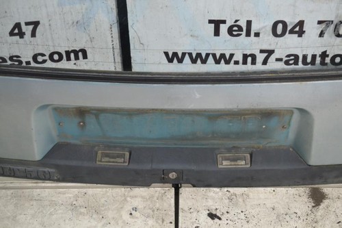 Malle hayon arriere renault - malle/hayon,