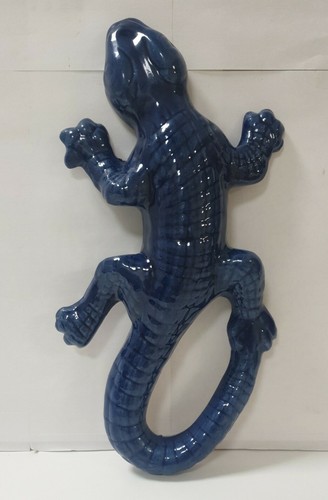 Sculpture murale lezard