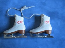 PAIRE DE  PATINS A GLACE  PUBLICITAIRE HOLIDAY ONE ICE