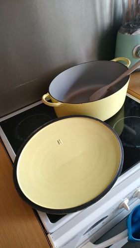 Cocotte creuset jaune - creuset,