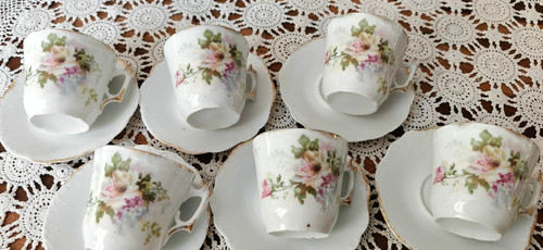 Service tasses à - 6,