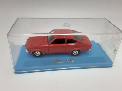 Opel kadett gte rouge red - rouge,