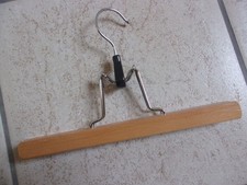 Cintre pince bois - en,