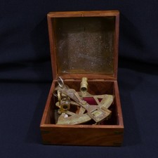 Ancien sextant en laiton -