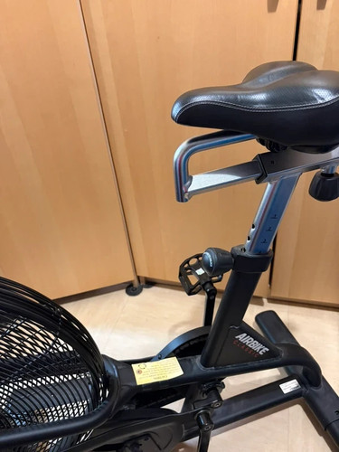 Vélo appartement assault - vélo, d'appartement