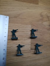 4 X INFANTRY US MINIATURE