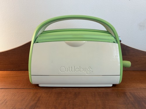 Cricut cuttlebug die - cuttlebug, cutting