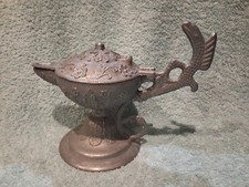 Ancienne Lampe à Huile sur