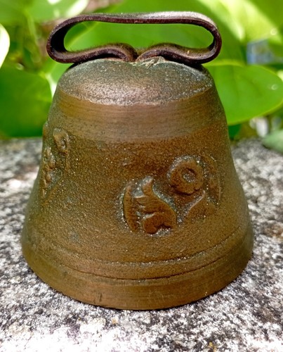 Petite cloche bronze - cloche,