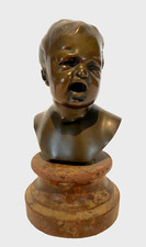 Groupe en bronze "Buste en