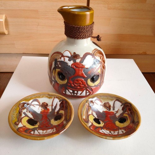 Ensemble saké peint la - saké,