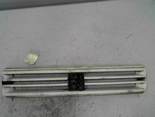 Calandre PEUGEOT 309 PHASE 1