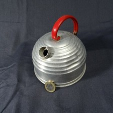 BOUILLOIRE DE DÎNETTE ANCIENNE / Tout métal