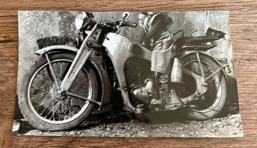 Photo ancienne moto - moto, gnome