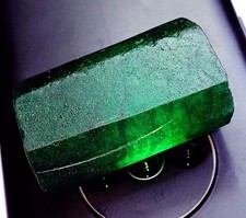 Émeraude Naturelle Brute