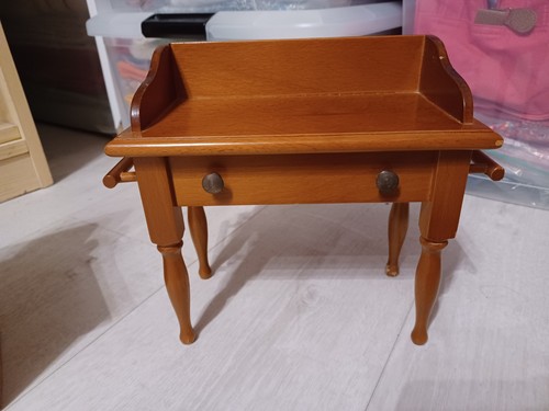 Table toilette poupée - table,