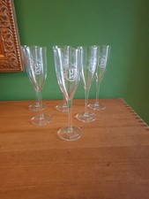 6 FLUTES CHAMPAGNE PERRIER