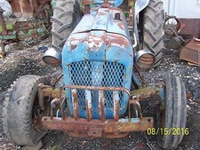 FORD FORDSON DEXTA TRACTOR