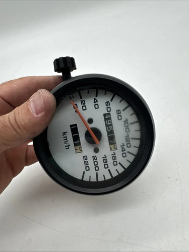 Compteur vitesse pour - de,