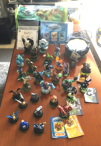 Lot figurines skylanders - figurines,