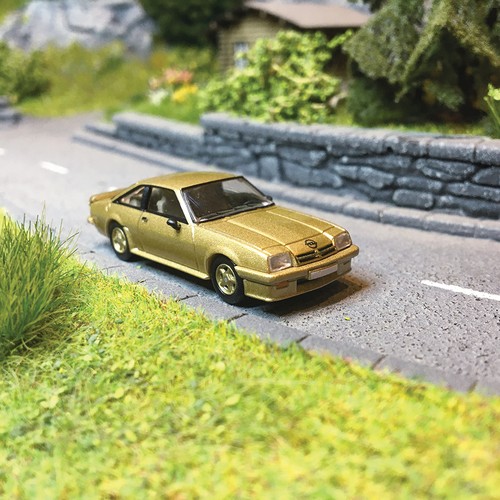 Opel manta gsi - b,