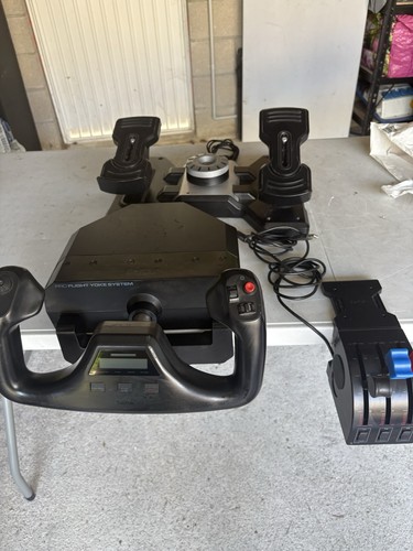 Saitek pro flight - flight, yoke