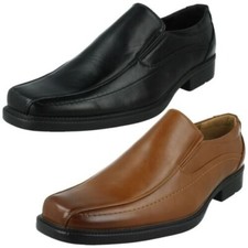 Chaussures À Talon Bas