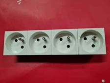 Prise Triple 2P+T 16A   MOSAIC