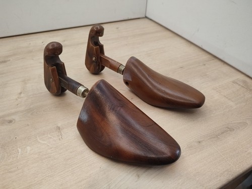 Paire embauchoirs chaussures - d'embauchoirs,
