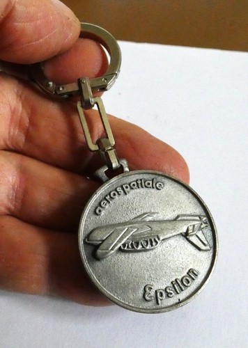 Ancien porte clé fia - clé,