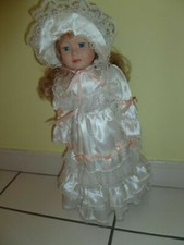 Poupée De Collection En