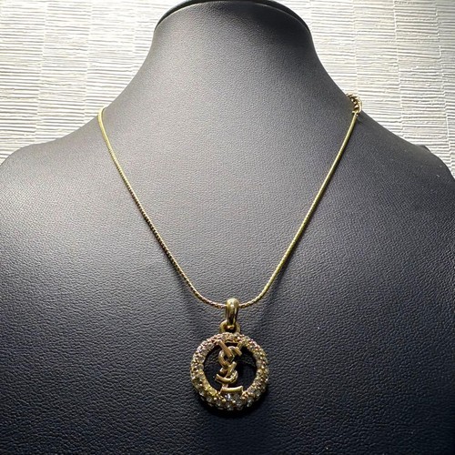 Collier ras cou - cou, saint