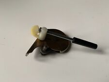 Platine DUAL 1214 : levier de descente du bras