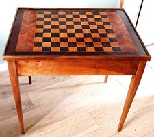 Table de jeux de backgammon et