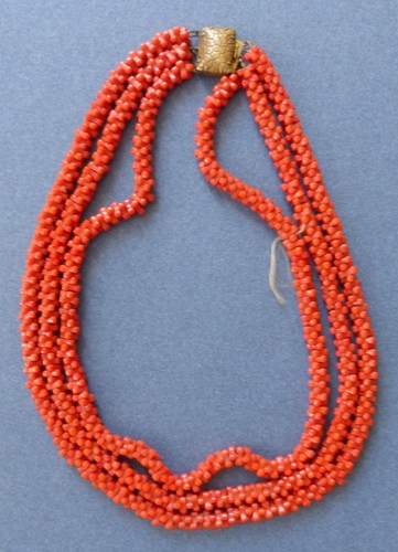 Collier ancien rangs de - à, 3