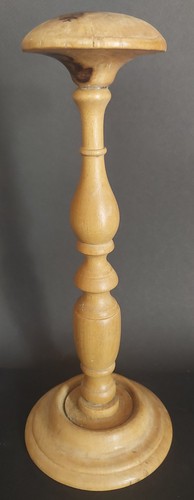 Porte chapeau buis - porte, bois
