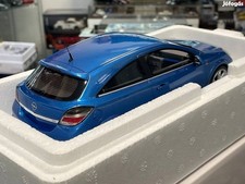 Miniature neuve Opel Astra (H)