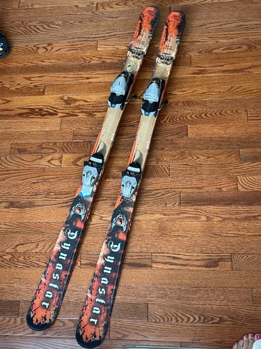 Dynastar team legend - skis, side