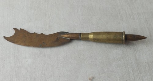 Ancien objet poilu - objet,