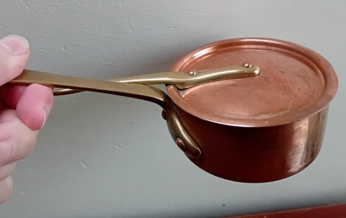 Ancienne casserole sauce - à,