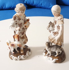 Couple de personnages en