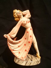 STATUETTE A SANTINI.DANSEUSE