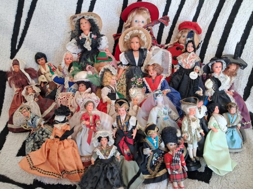 Lot poupees folklorique - lot,