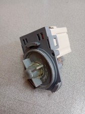 132691100 Type M239 132691100 Pompe Vidange Eau Hélice Lave-linge Electrolux AEG