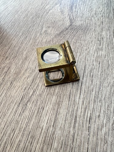 Loupe compte fil ancien