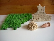 Décors pour aquarium d'eau douce, en bonne état et propre 