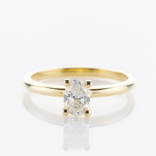Ring made from - , 585