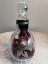 flacon parfum signé Novaro