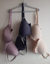 NEUF lot sous vêtements, 3 soutiens gorges SHEIN taille 85B crème, marine, lilas