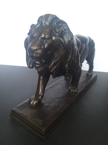 Lion bronze signé barye - lion,